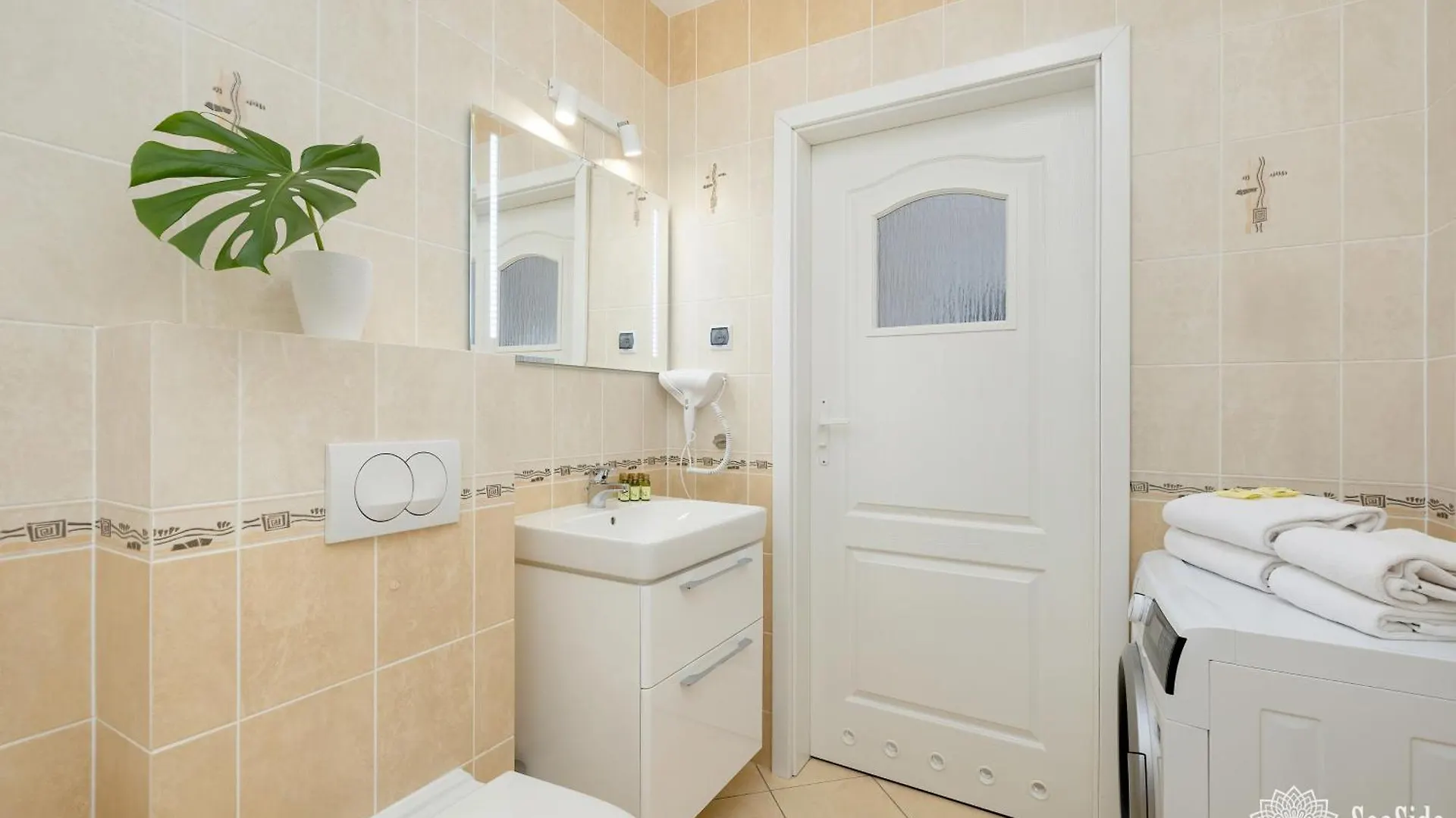 Seaside Apartamenty Osiedle Jantar Kolobrzeg 0*,  Poland